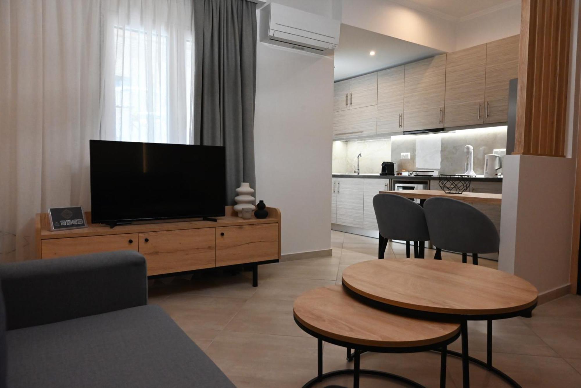 Mouson Luxury Suite With Free Private Parking Kavala Eksteriør billede