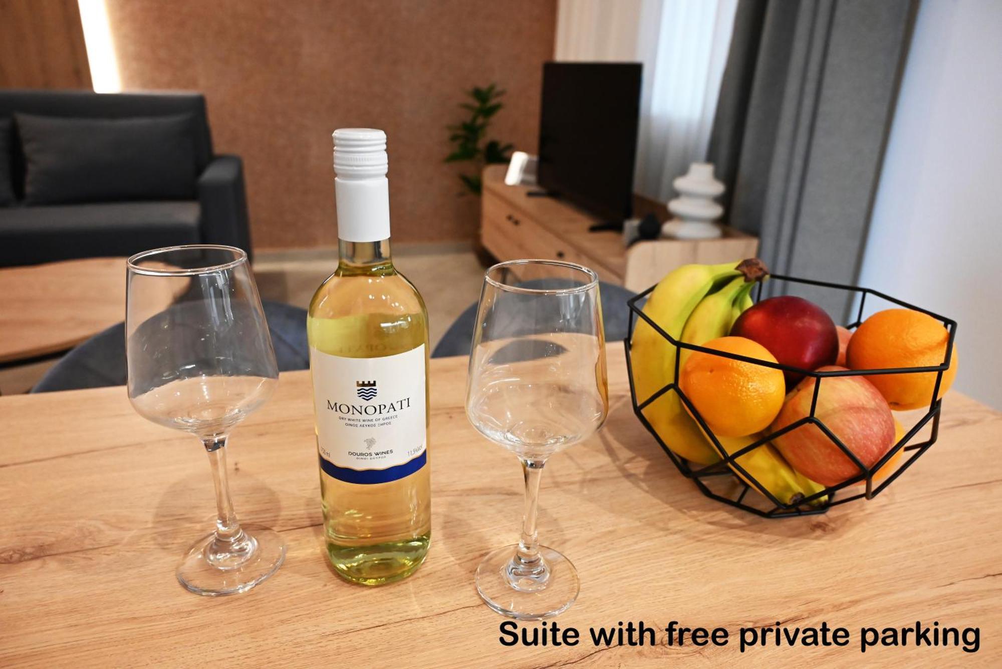 Mouson Luxury Suite With Free Private Parking Kavala Eksteriør billede
